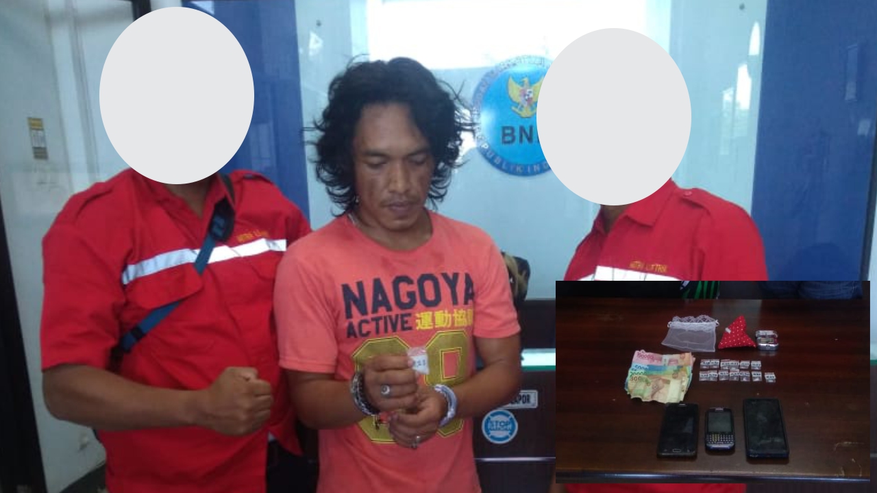 Jualan Narkoba, Pencari Kayu Bakar ditangkap BNN Samarinda Jualan Narkoba, Pencari Kayu Bakar ditangkap BNN Samarinda